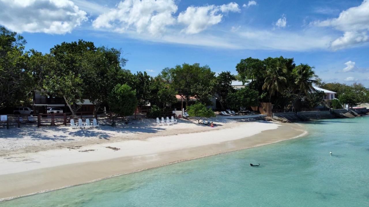 Blue Island Punta Rucia Hotel Exterior photo